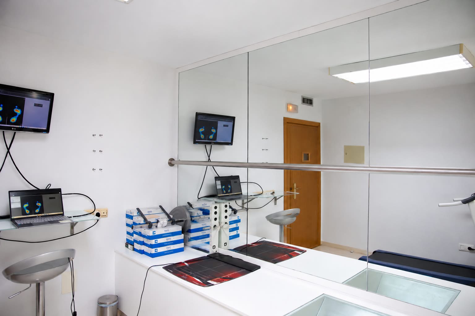 Zona de estudio biomecánico y análisis de la pisada de la clínica
